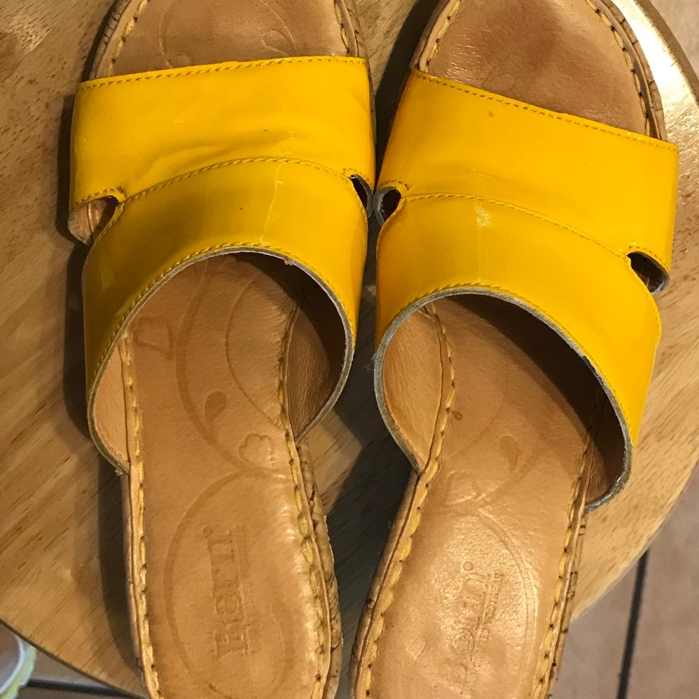 Beautiful BORN wedges in yellow ..